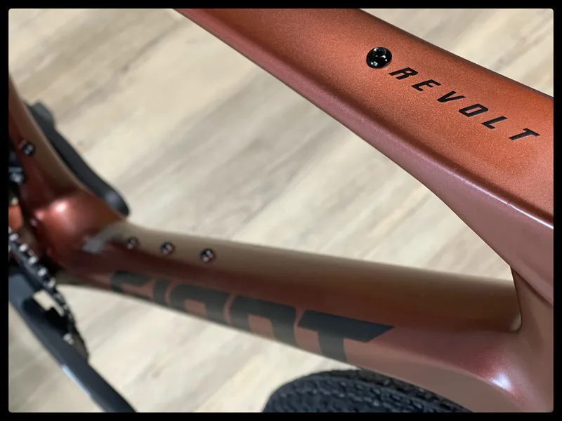 Giant Revolt Advanced 3 Medium Terracotta 2022-2